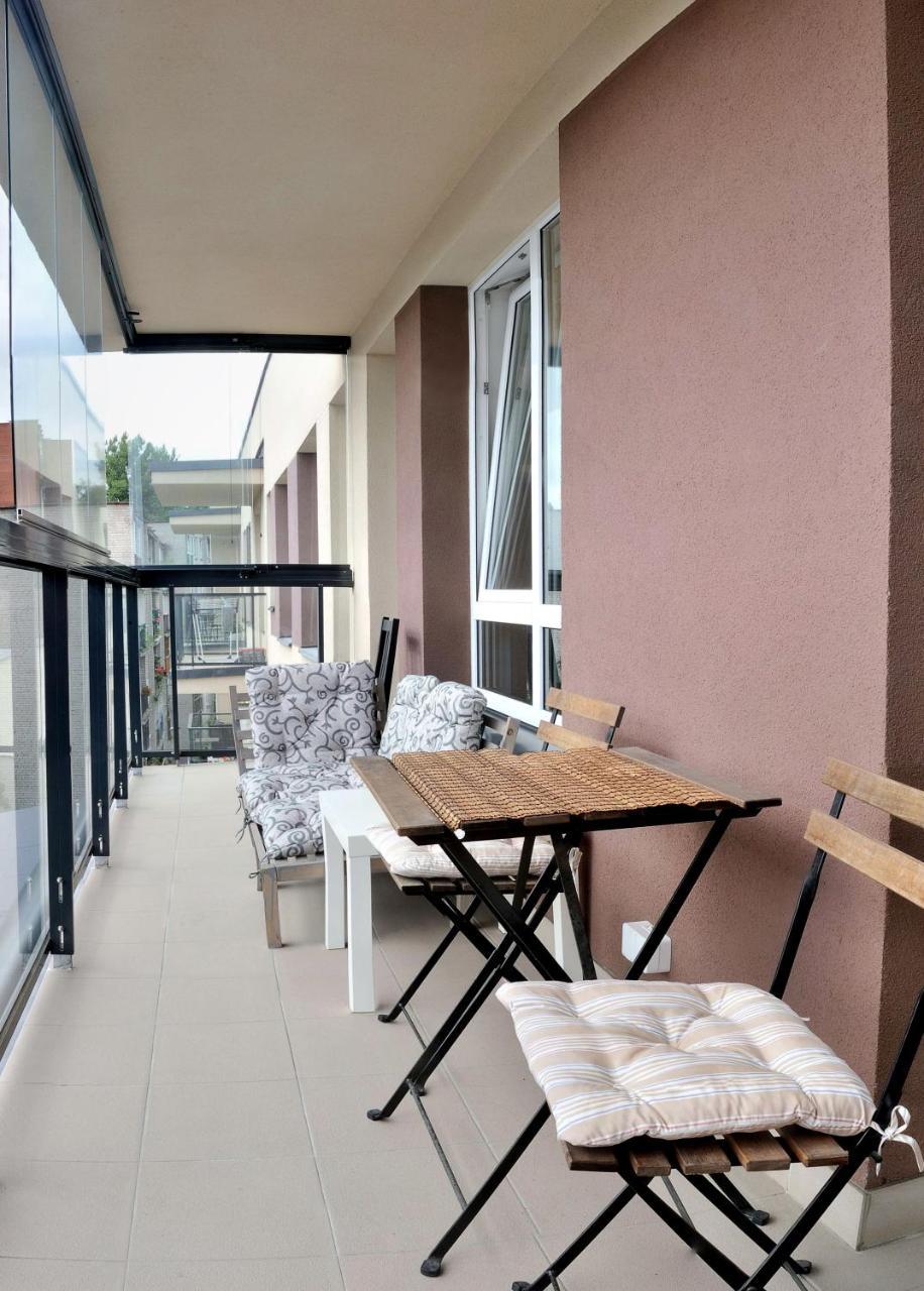 Dzuku Apartment 40 Vilnius Exterior photo